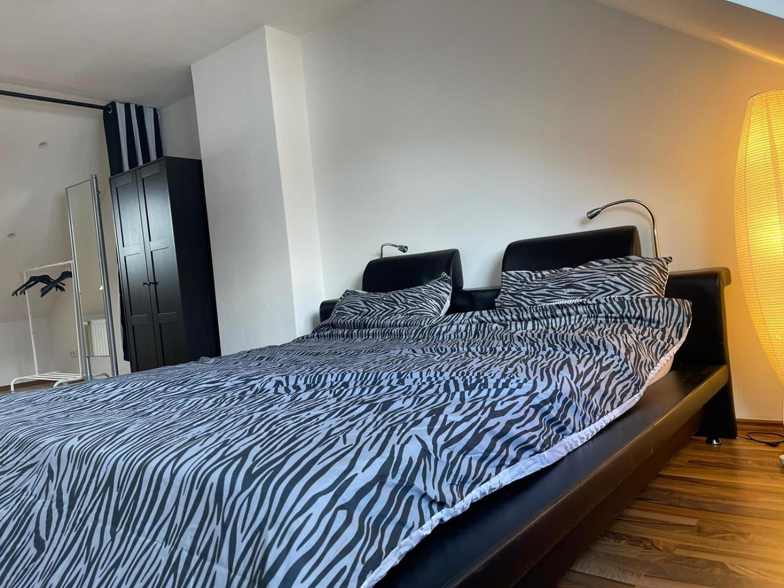 Luxurioeses Zimmer 10Min Zum Universitaet Kassel Esterno foto