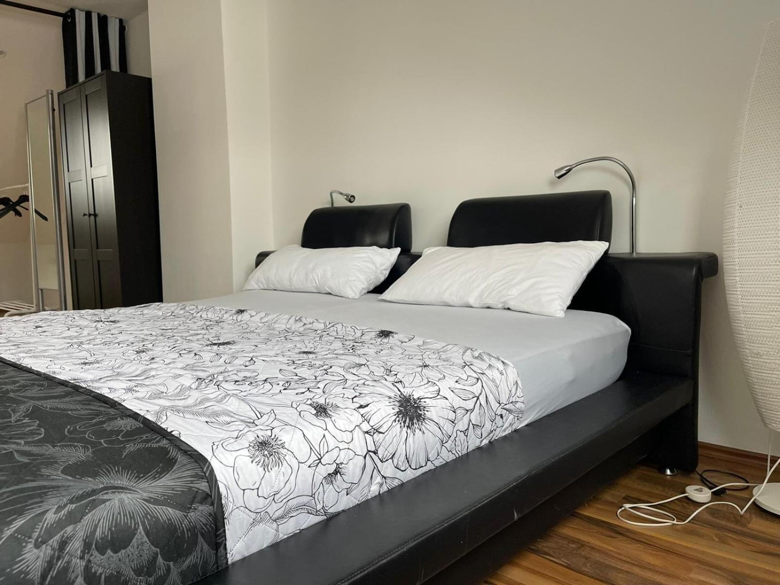 Luxurioeses Zimmer 10Min Zum Universitaet Kassel Esterno foto