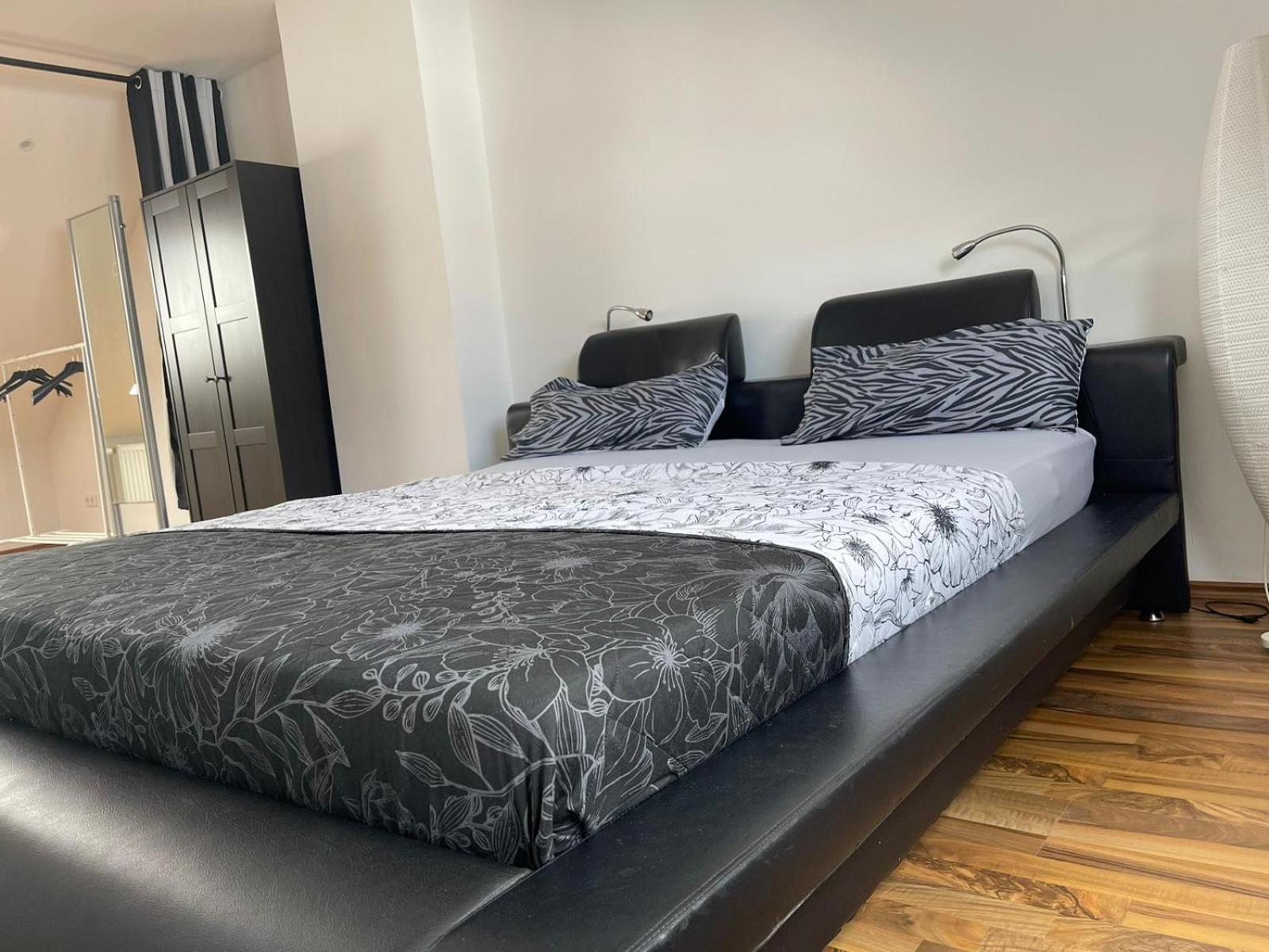 Luxurioeses Zimmer 10Min Zum Universitaet Kassel Esterno foto